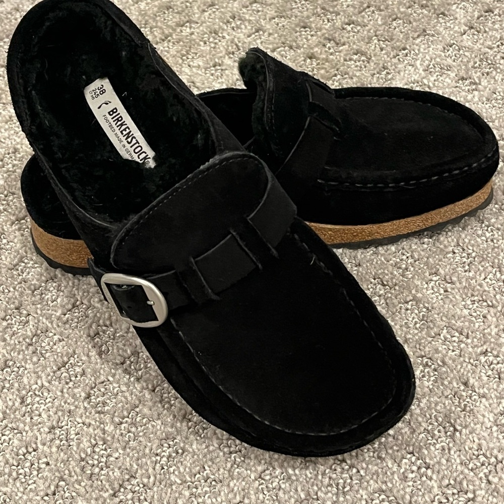 Birkenstock (Buckley Shearling) Black Suede Leather Women’s with Silver Buckle